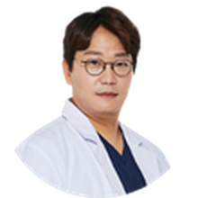 윤용일 대표원장